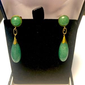Vintage 1940’s-1950’s 14k jade drop earrings